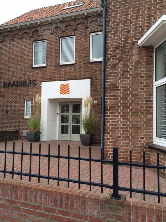 Raadhuis Egmond เอ็กมอนด์ อาน เดน ฮูฟ ห้อง รูปภาพ
