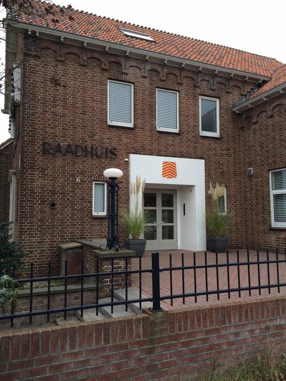 Raadhuis Egmond เอ็กมอนด์ อาน เดน ฮูฟ ห้อง รูปภาพ