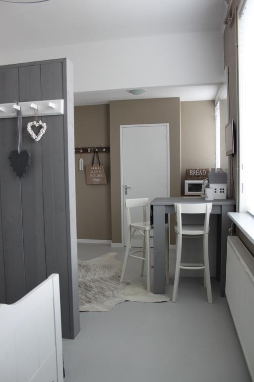 Raadhuis Egmond เอ็กมอนด์ อาน เดน ฮูฟ ห้อง รูปภาพ